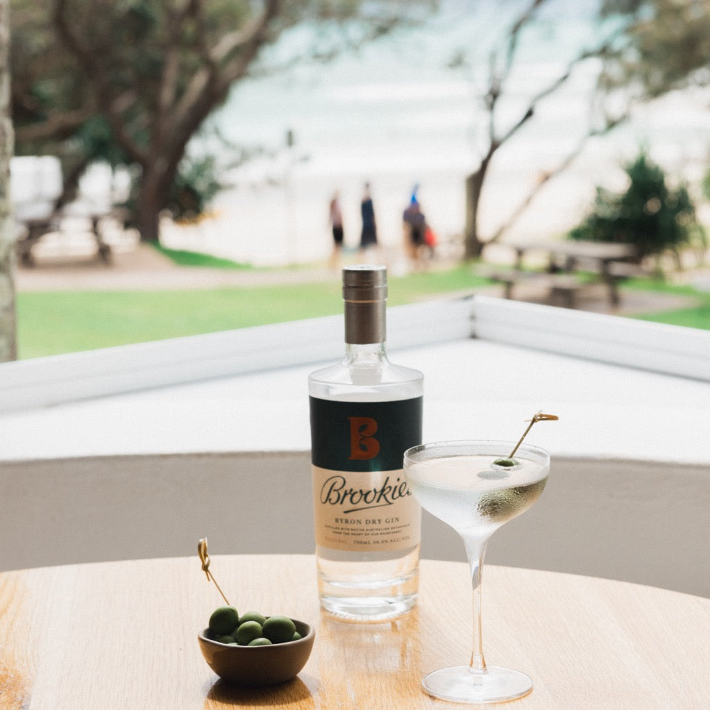 Brookie's Dry Gin Martini w olives